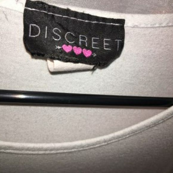 Faded seethru tee with a tie - Picture 7 of 8